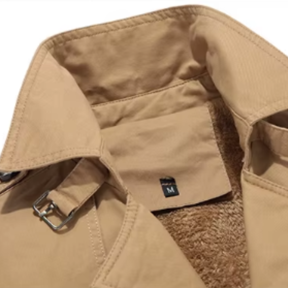 Stilvoller gefütterter Trenchcoat