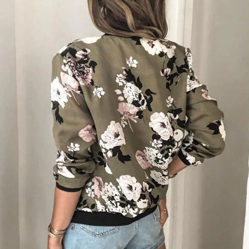 Hazel | Bomberjacke mit trendigem Blumenprint