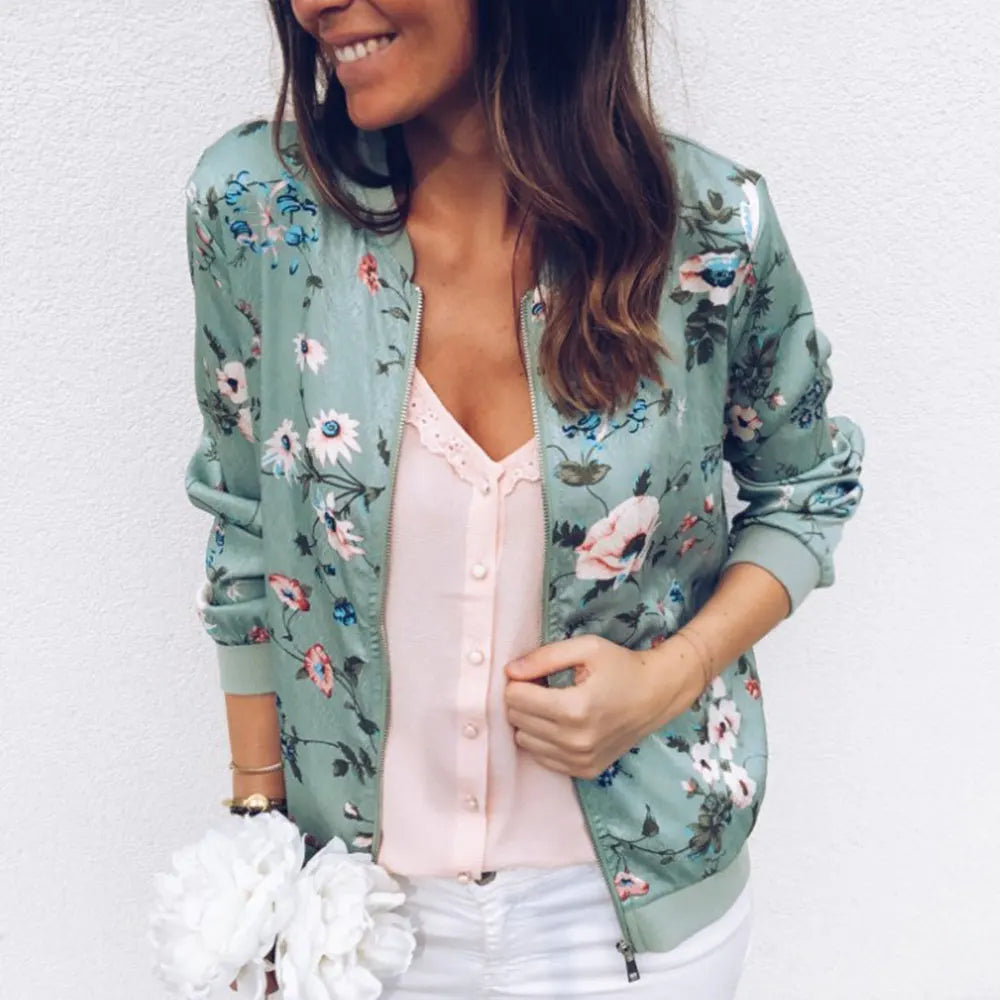 Hazel | Bomberjacke mit trendigem Blumenprint