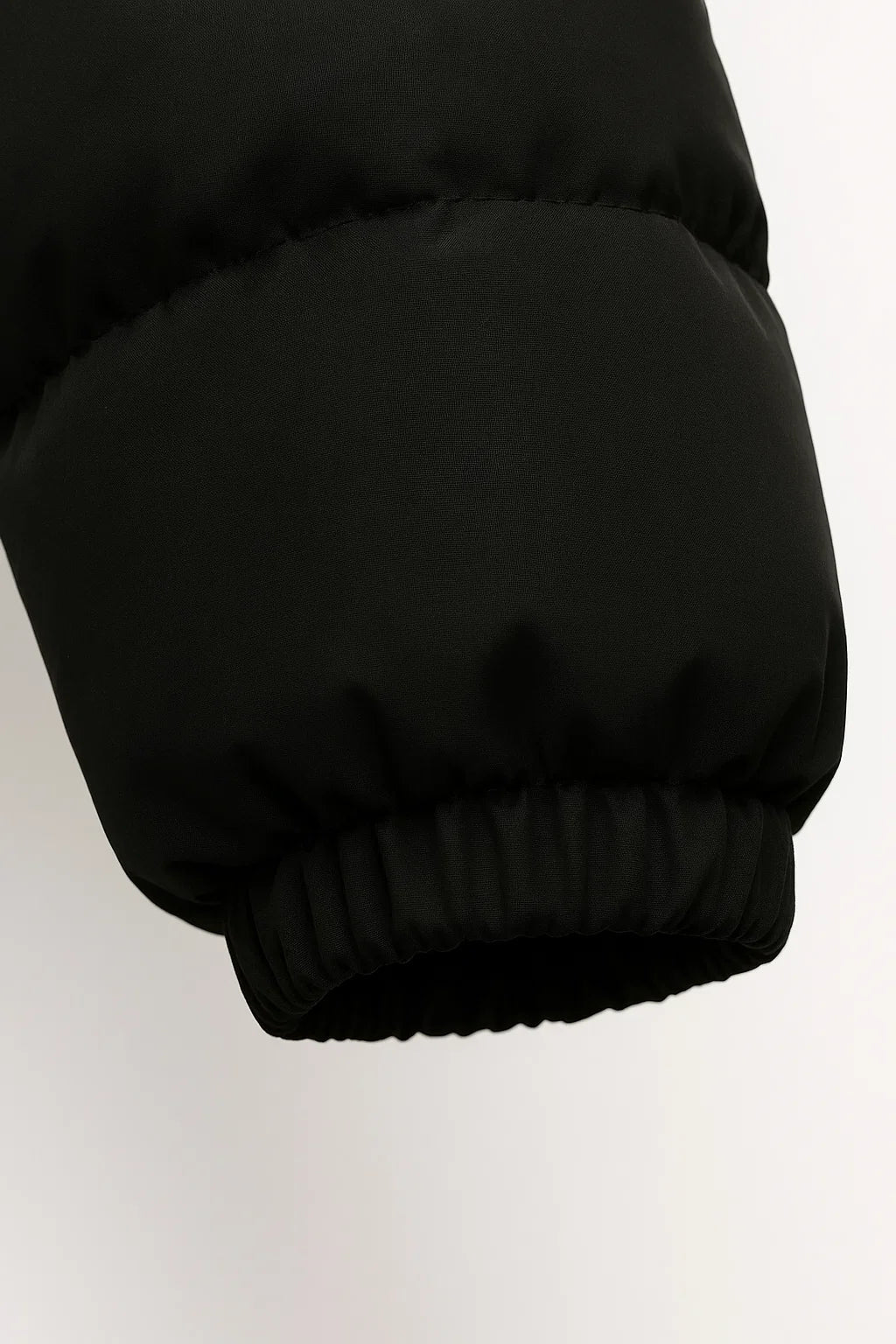 Leichte isolierte Herren-Pufferjacke mit Kapuze und Taschen