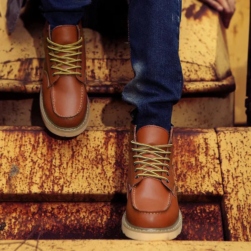 Herren Schnür-Stiefel mit Moc Toe, robuster Sohle und lässigem Streetstyle