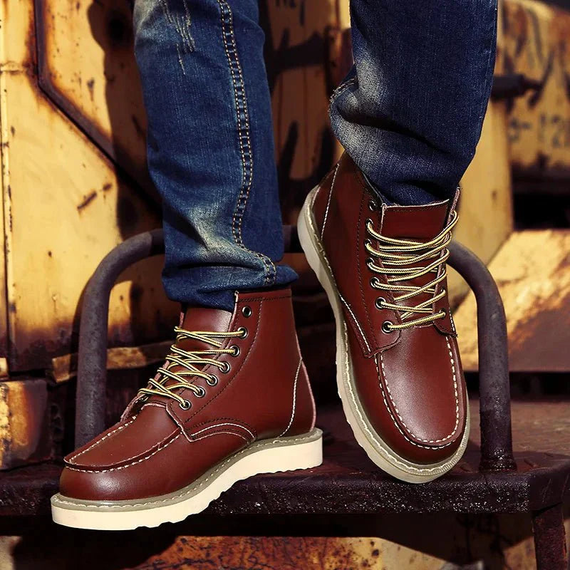 Herren Schnür-Stiefel mit Moc Toe, robuster Sohle und lässigem Streetstyle