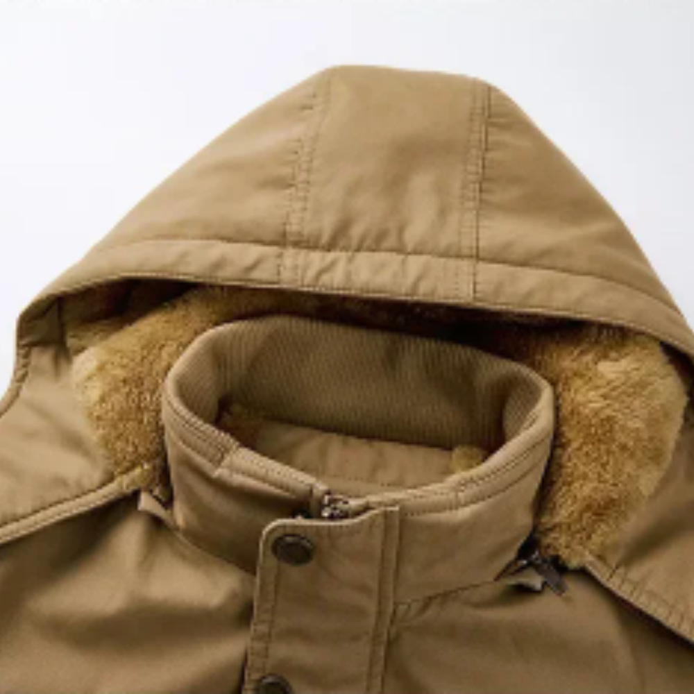 Stilvolle, gefütterte Bomberjacke