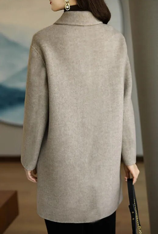 Elisa – Wintermantel für Damen aus Wolle
