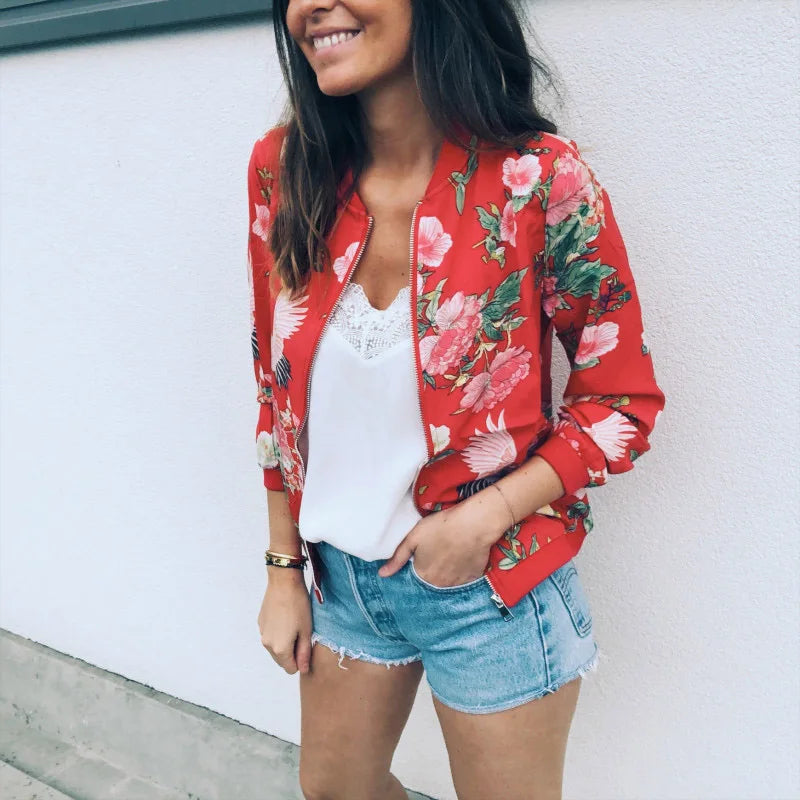 Hazel | Bomberjacke mit trendigem Blumenprint